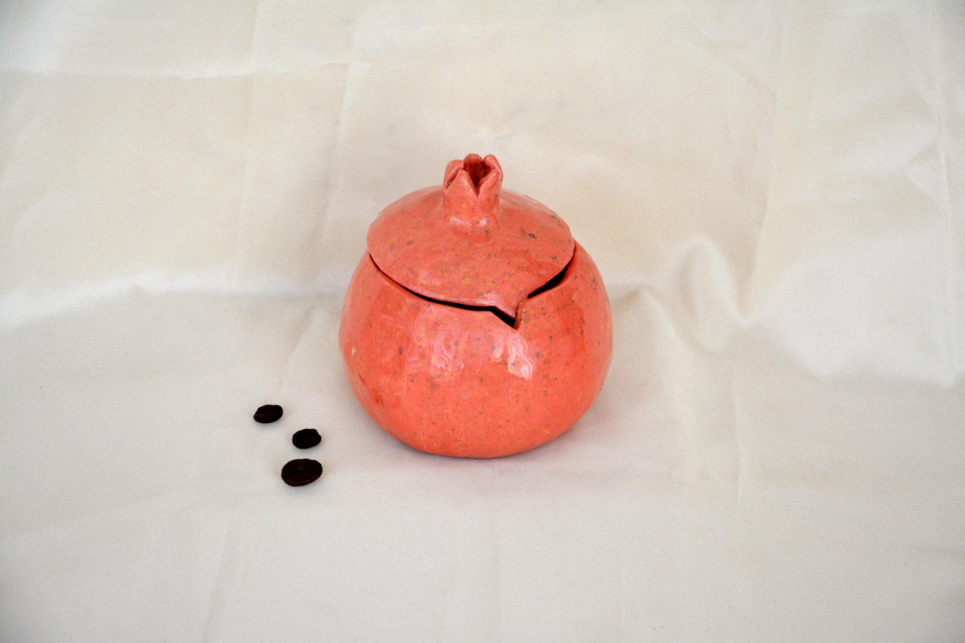 Pink Pomegranate - Ceramic jars, 9.5 cm * 9.5 cm, height - 10 cm, photo 2 of 2.