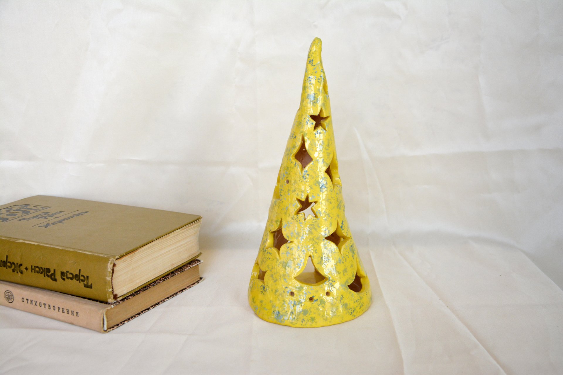 Night light Yellow cone - Ceramic Candl-holders, height - 25 cm, photo 1 of 3.