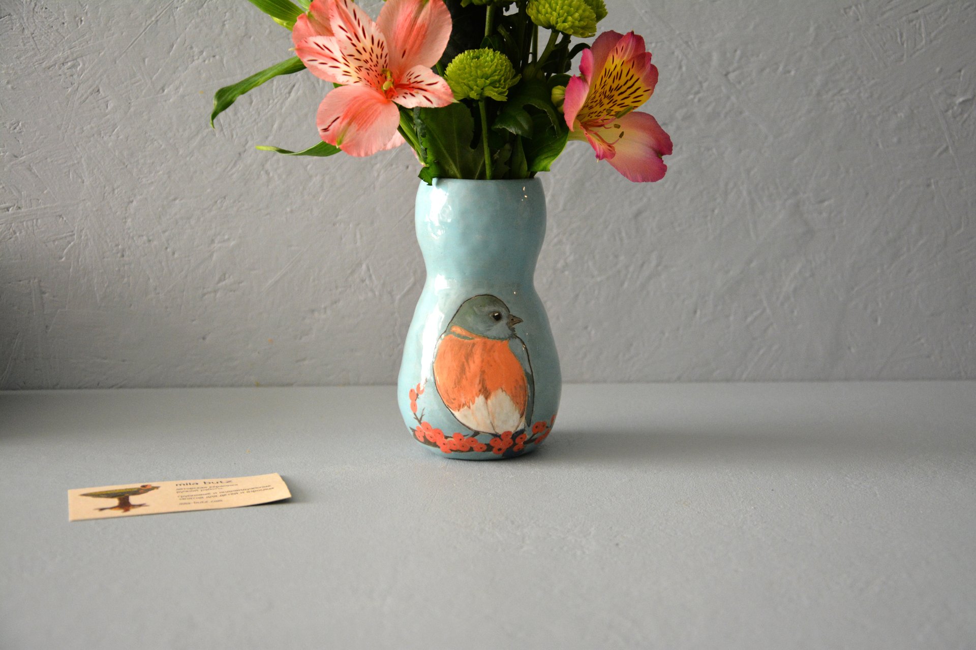 Vase with a picture of Bird Rubecula, height - 13 cm, photo 3 of 4. 590.