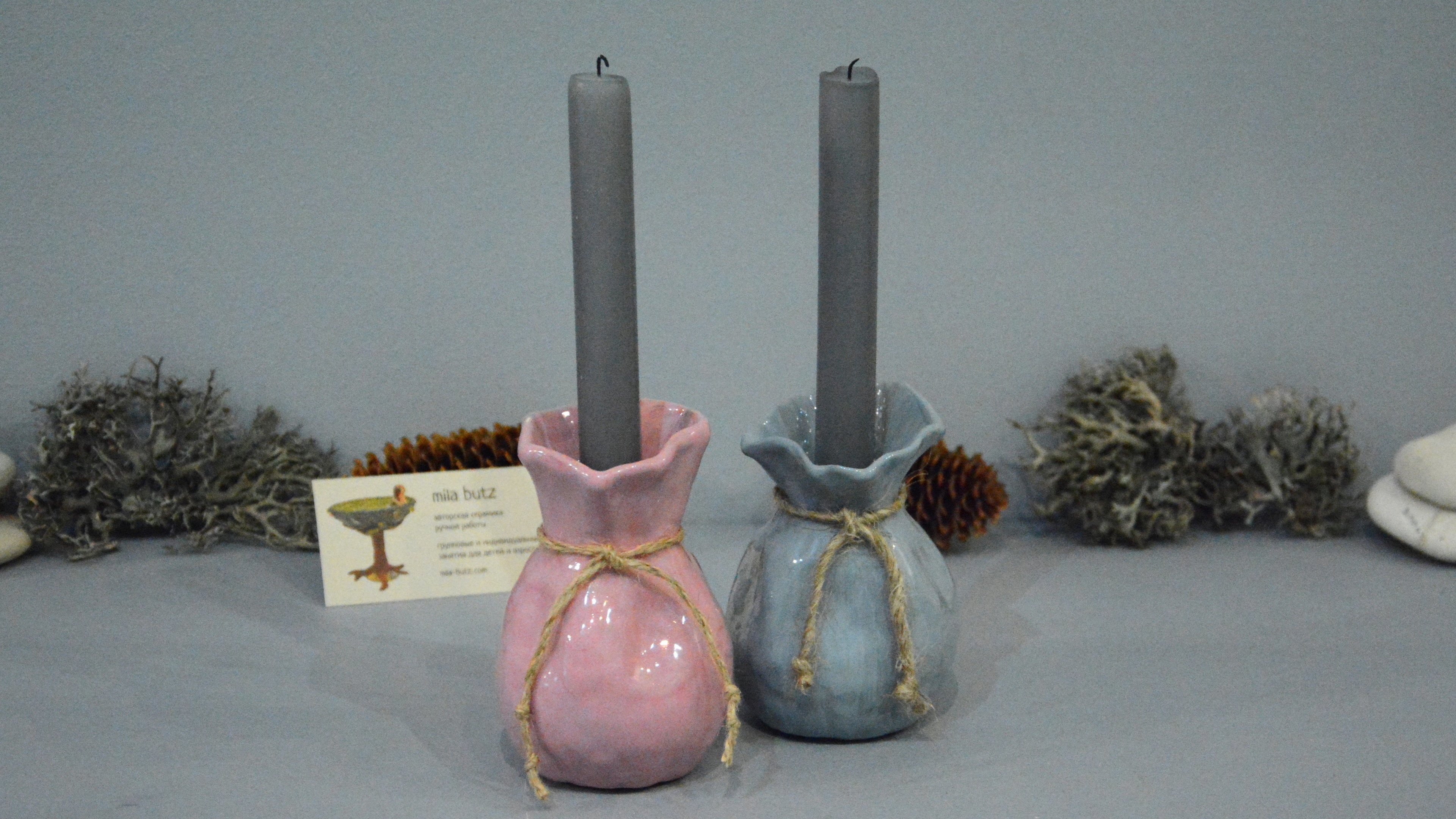 Ceramic small vase candlestick «Pink Bagful», height - 11 cm, photo 5 of 6, format 16x9. 1295-3840-2160.