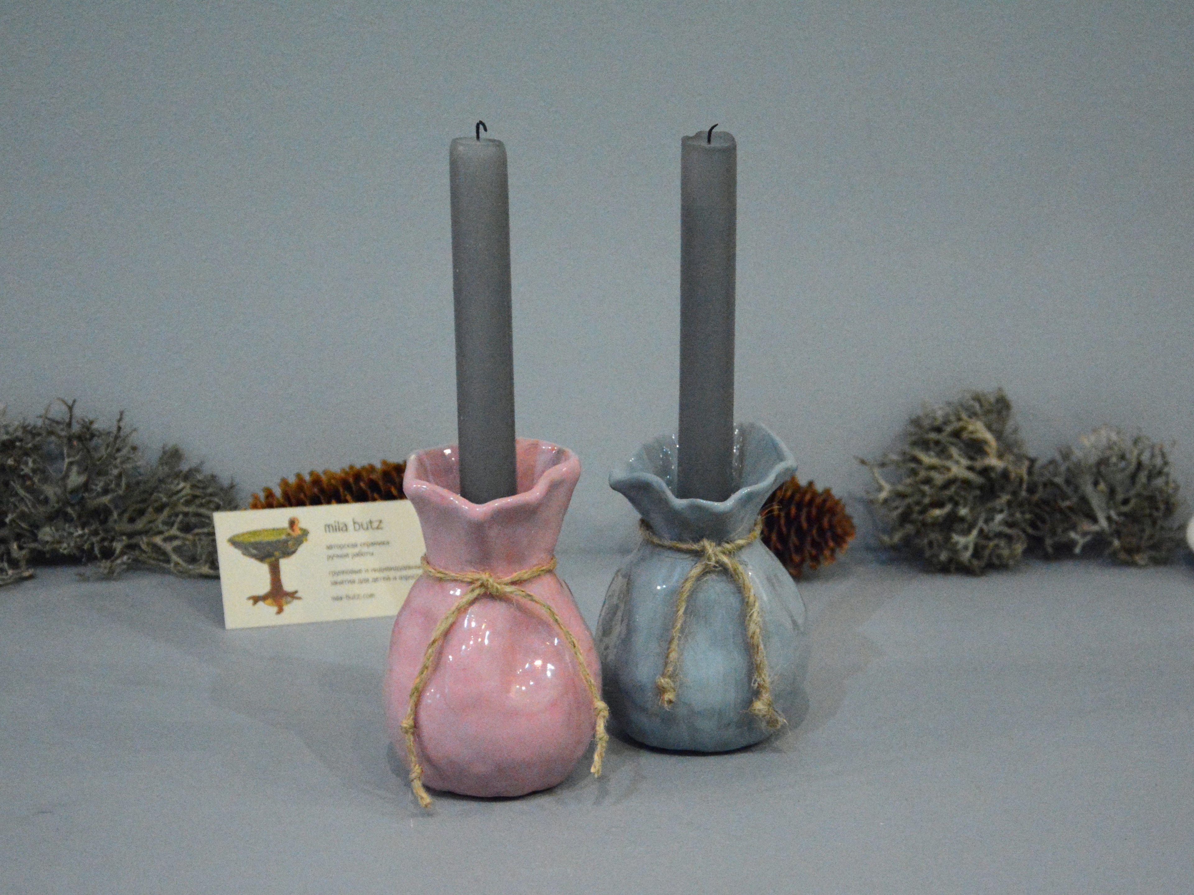 Ceramic small vase candlestick «Pink Bagful», height - 11 cm, photo 5 of 6, format 4x3. 1295-3840-2880.