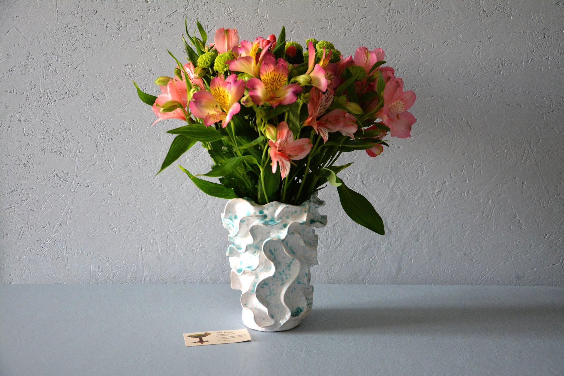 Декоративная керамическая ваза волны, высота - 22 см, фото 2 из 6. 606.