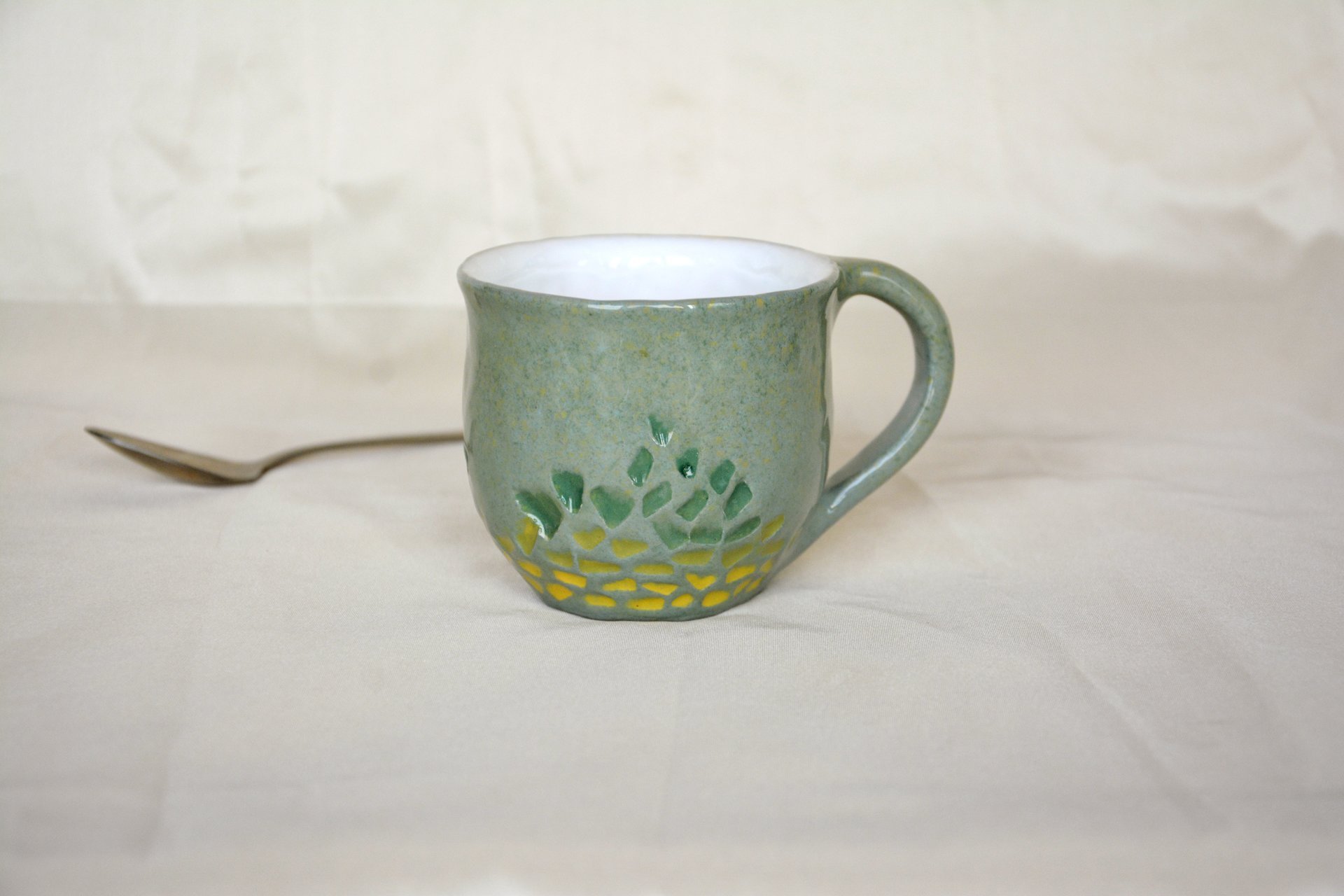 Gray cup for tea or coffee, height - 7 cm, volume - 220 ml, photo 7 of 8.