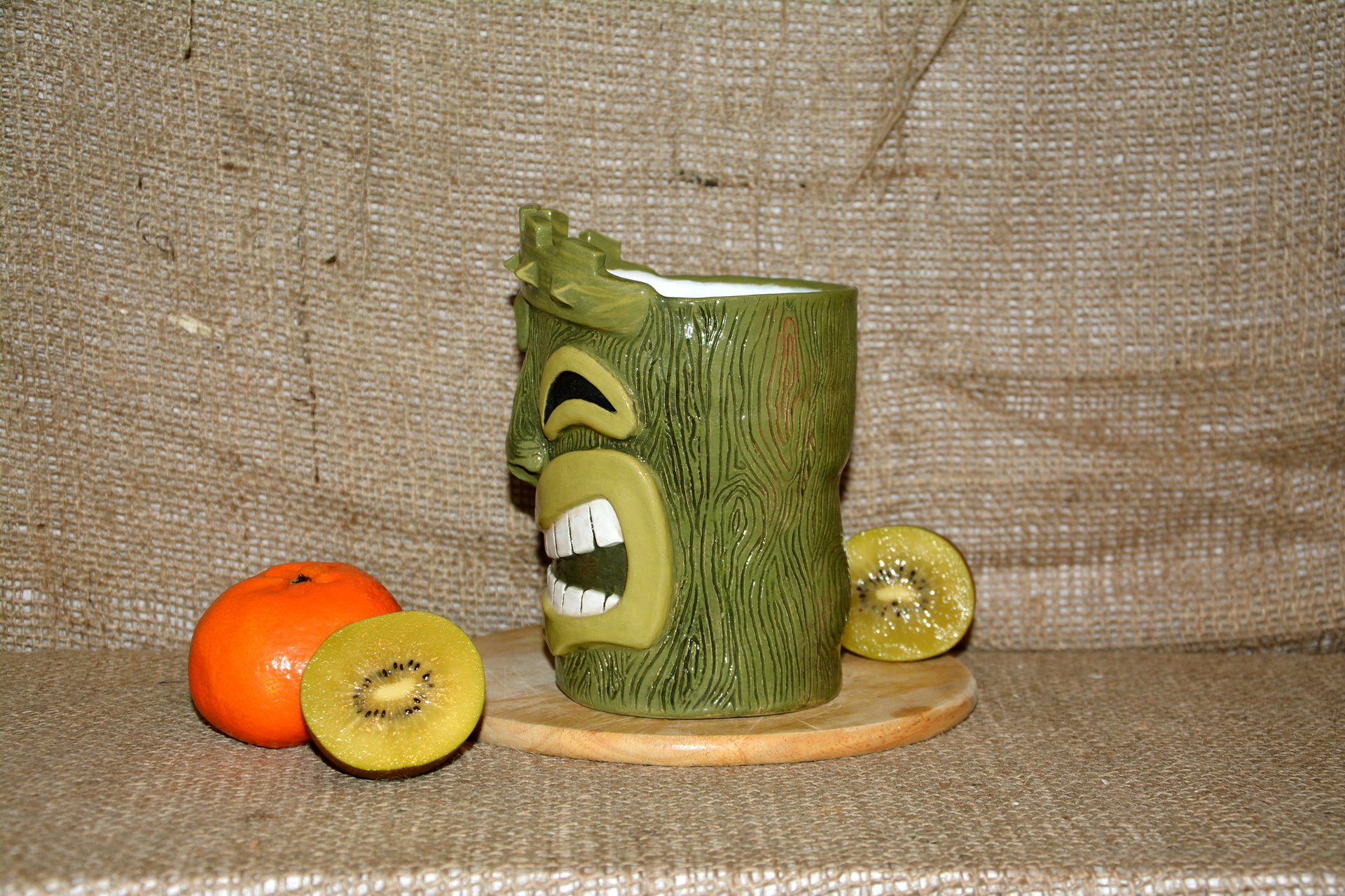 Huge Tiki Glass, color- green, height - 14 cm, volume - 0,7 l, photo 2 of 5.