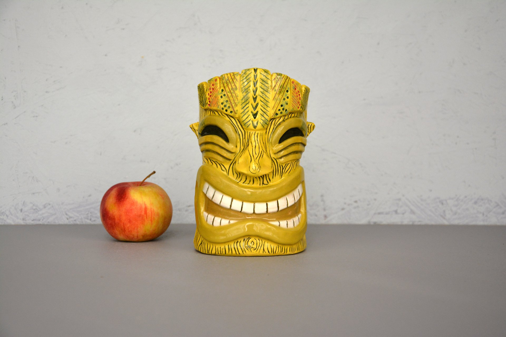 Стакан тики желтый большой, высота - 14 см, объём - 0,6 л, фото 4 из 7.