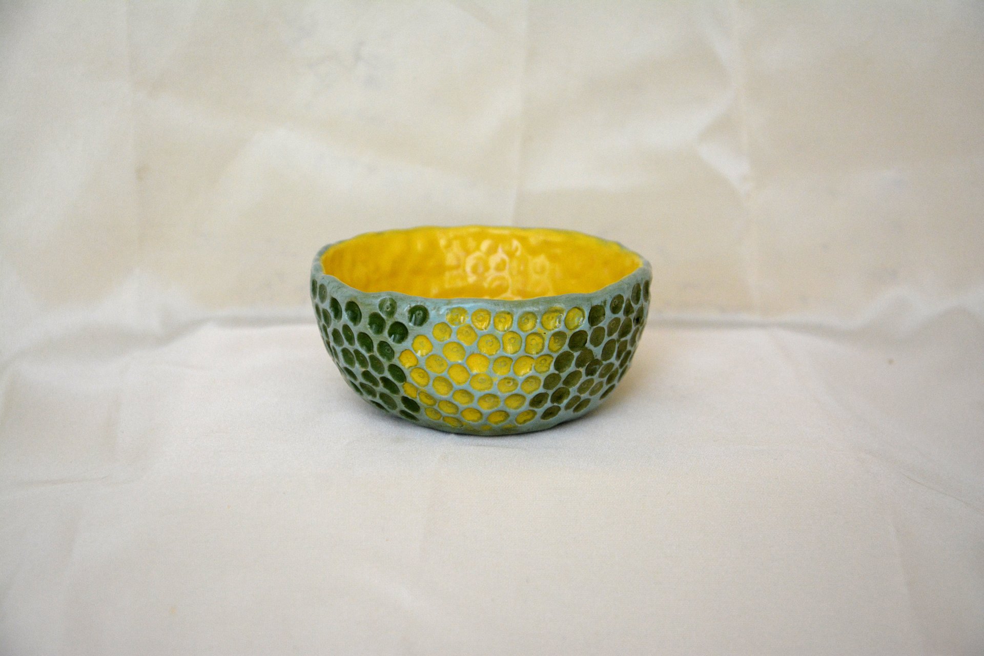 Yellow-blue with textured dots - Pialy and sauceboats, height - 3.5 cm, diameter - 8.5 cm, photo 1 of 3.