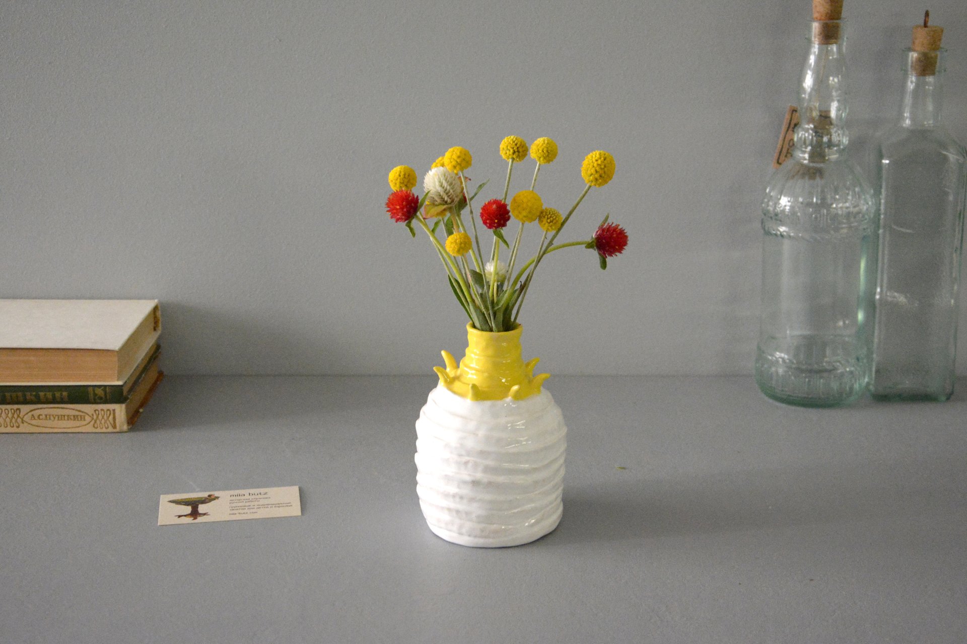 Decorative white-yellow vase Tourniquets, height - 13,5 cm, photo 3 of 7. 1162.
