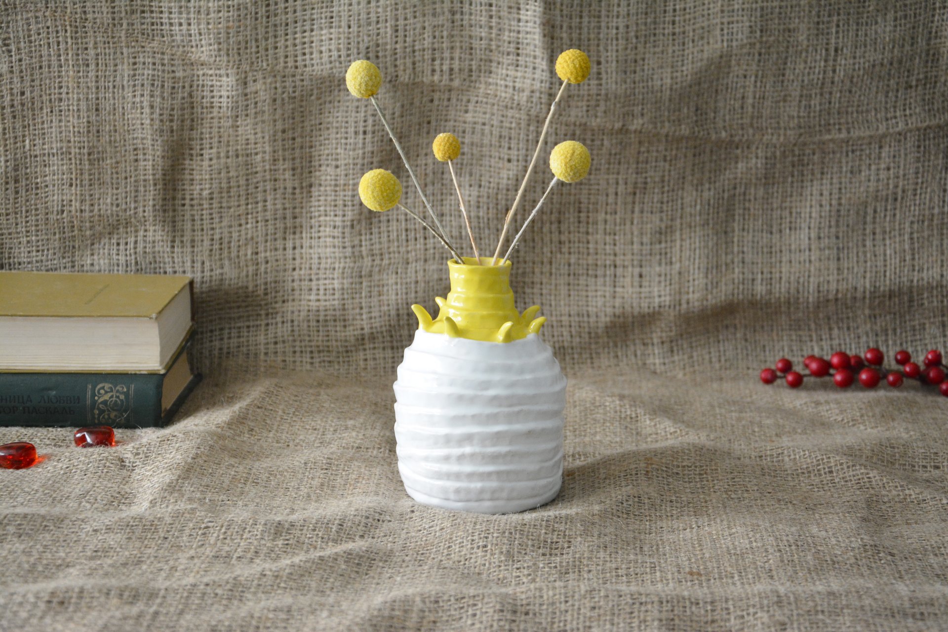 Decorative white-yellow vase Tourniquets, height - 13,5 cm, photo 5 of 7. 605.