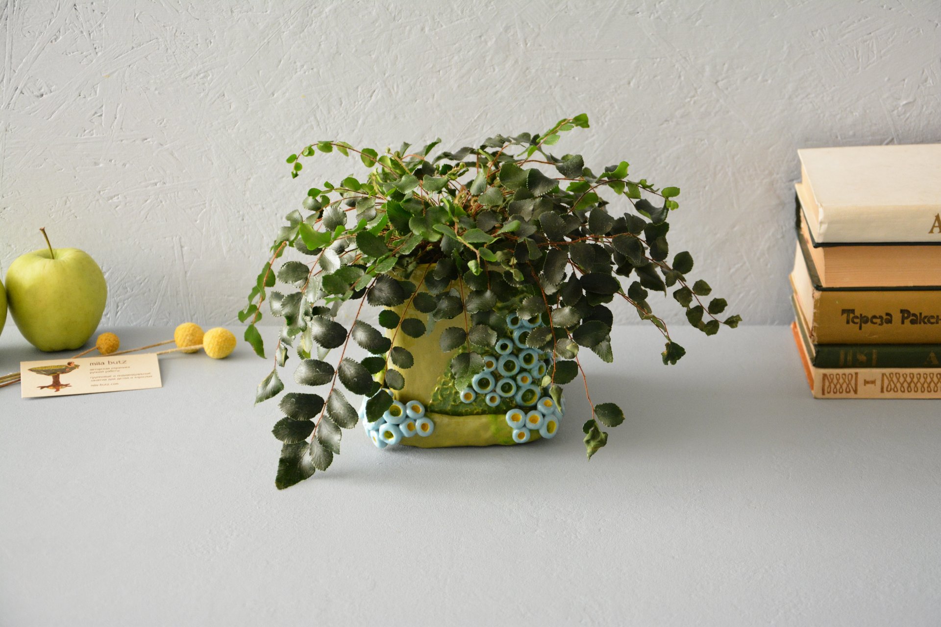 Кашпо для цветов Зелёный куб - Другие полезности керамические, высота - 12,5 см, длина-ширина 13 см * 14 см, фото 1 из 4.