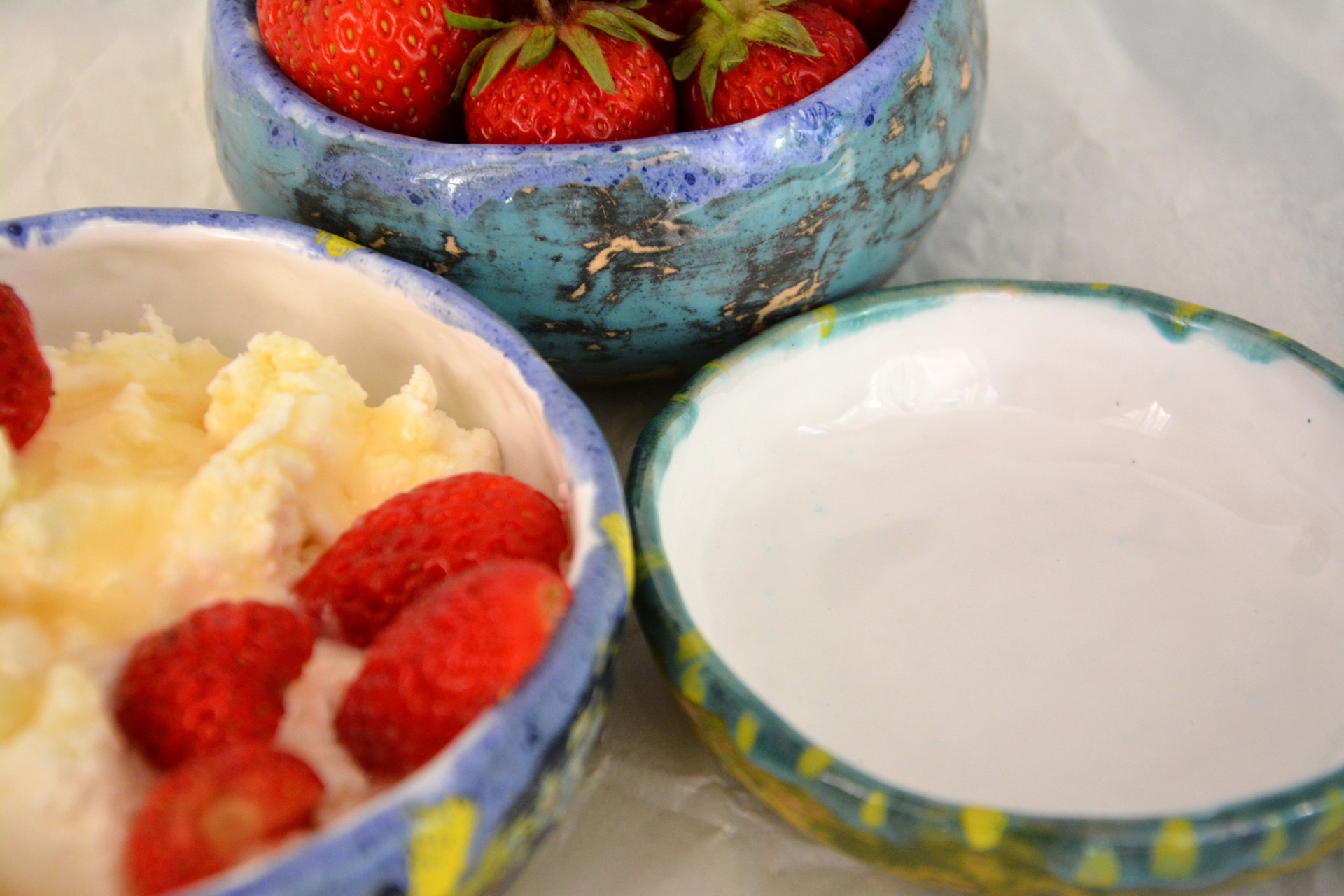 Многослойная голубая - Керамические тарелки, диаметр - 10 см, высота - 5 см, фото 3 из 3.