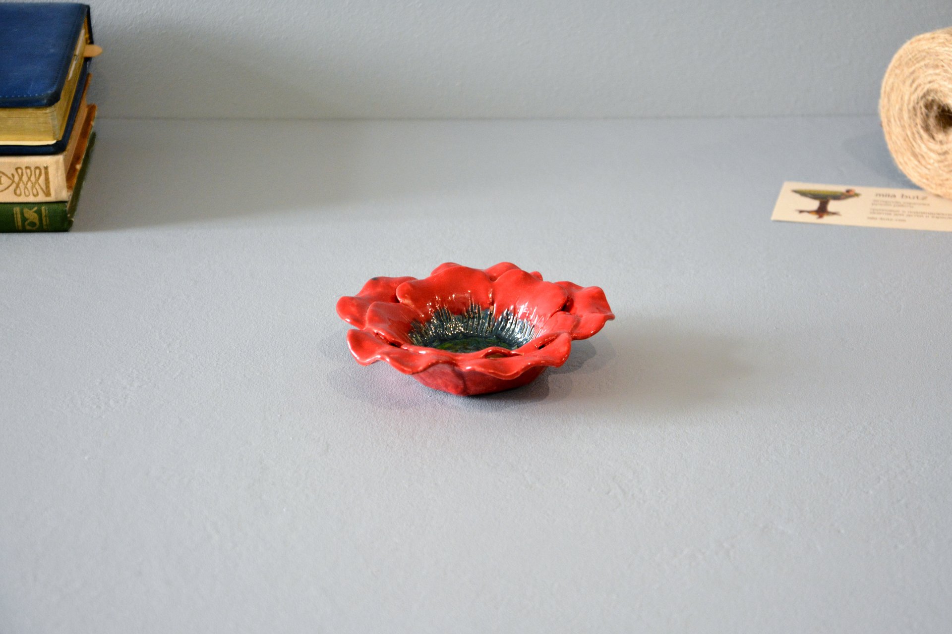 Red candlestick in the shape of a poppy flower, for ordinary candles and candles for tablets, diameter - 12 cm, photo 5 of 5.