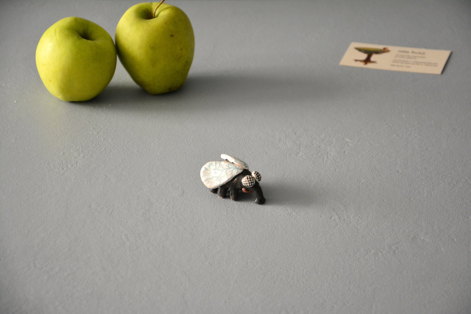 A figurine of a fly that sits, height - 3 cm, photo 4 of 4.