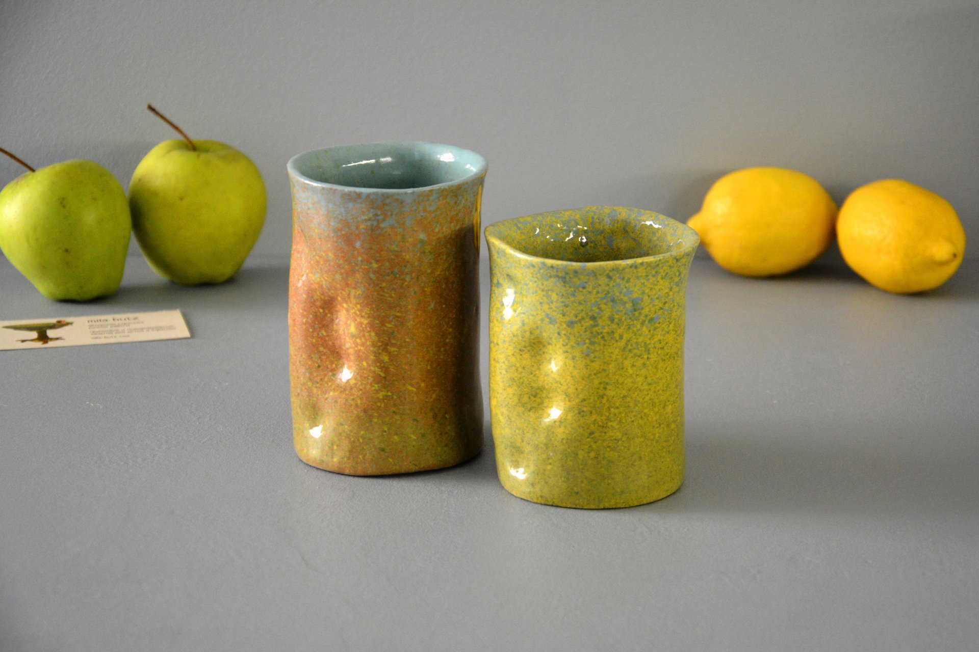 Glasses are wrinkled under the shape of hands, volume - 370 ml and 300 ml, photo 2 of 4.