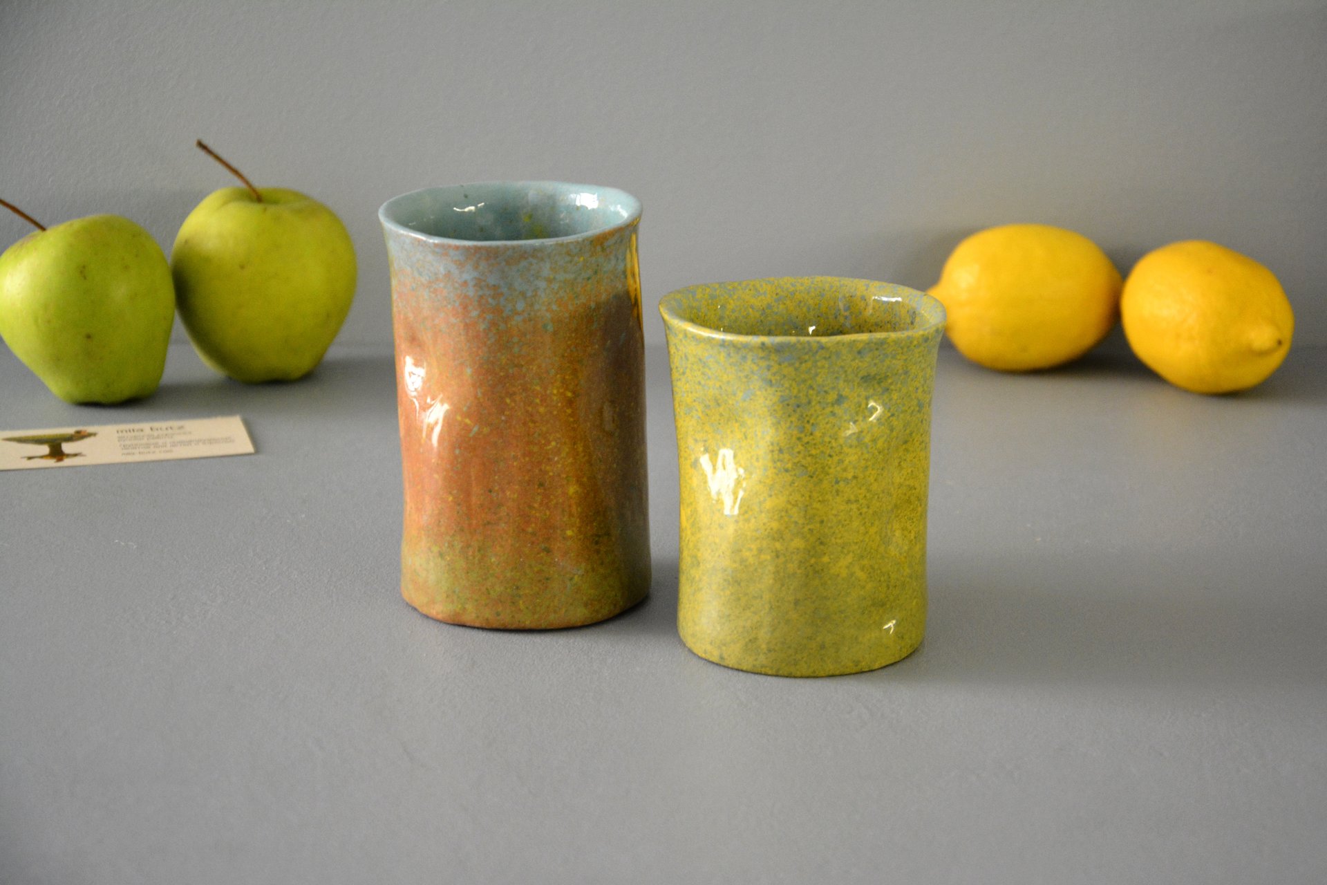 Glasses are wrinkled under the shape of hands, volume - 370 ml and 300 ml, photo 1 of 4.