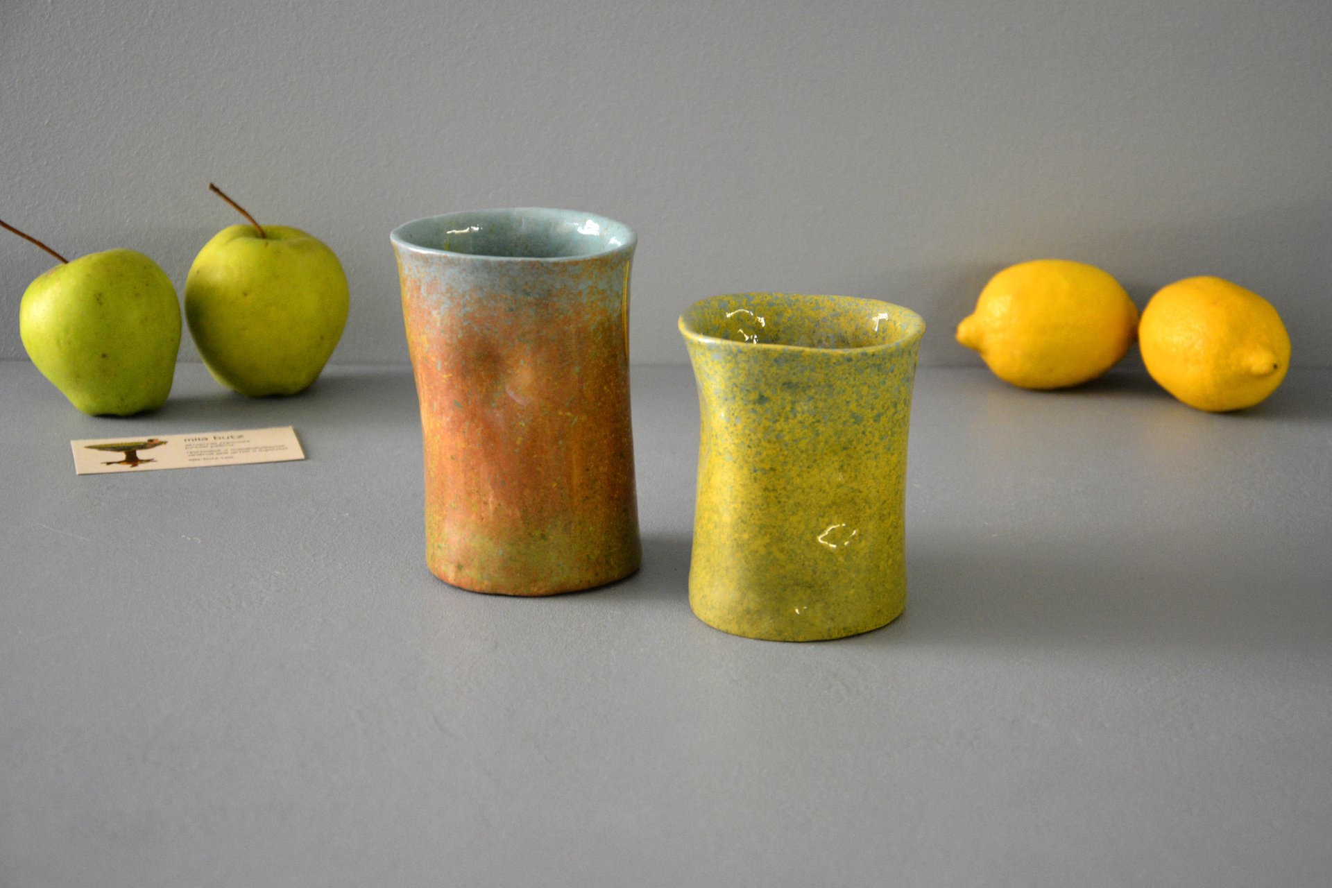 Glasses are wrinkled under the shape of hands, volume - 370 ml and 300 ml, photo 3 of 4.