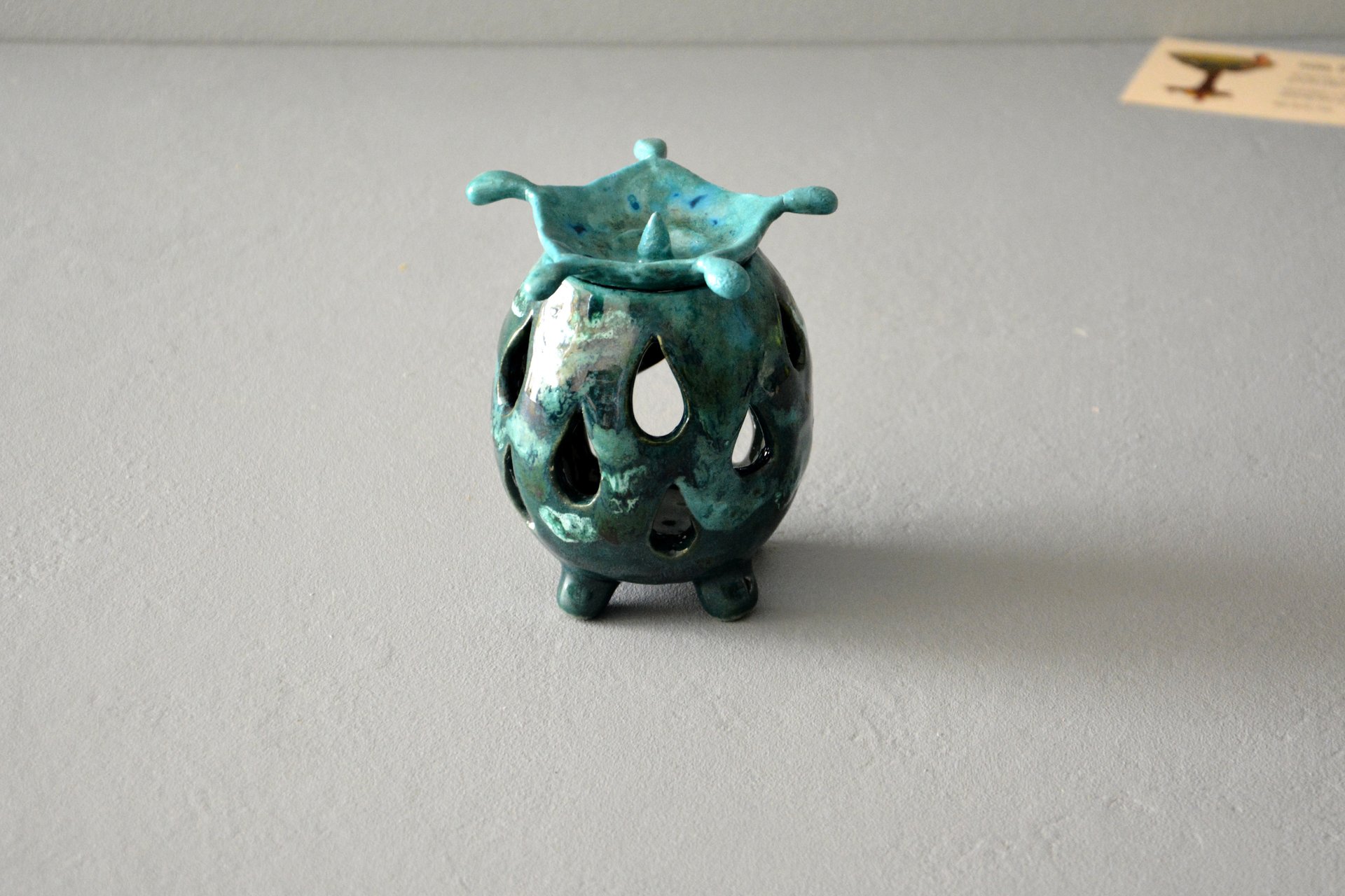 Aroma lamp Drops - Oil burners, height - 10 cm, diameter - 8 cm, photo 1 of 3.