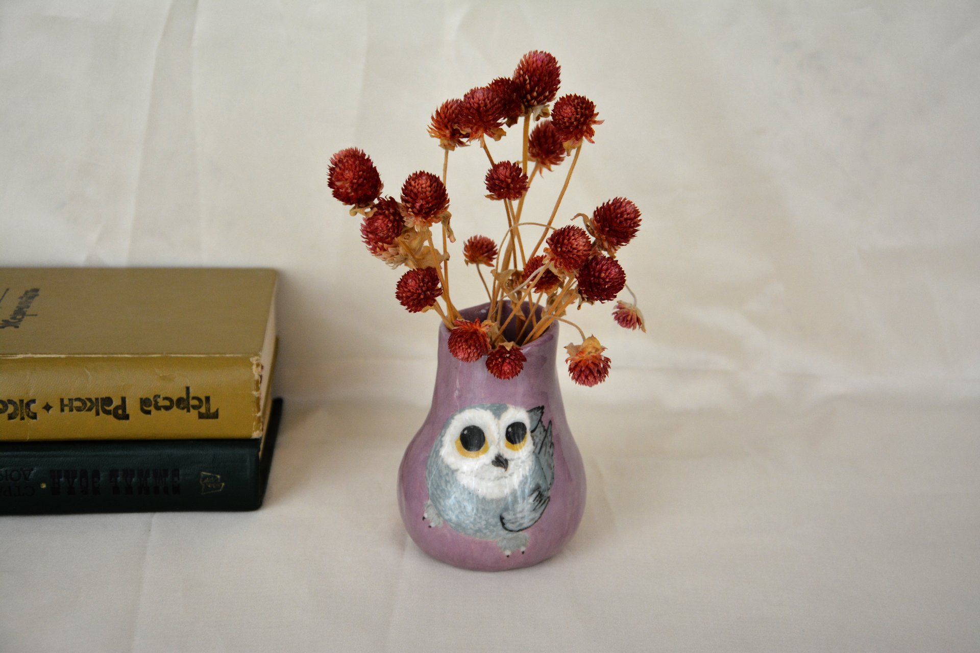 Hand painted vase (with a picture) «The Snowy owl», height - 10 cm. Photo 987.