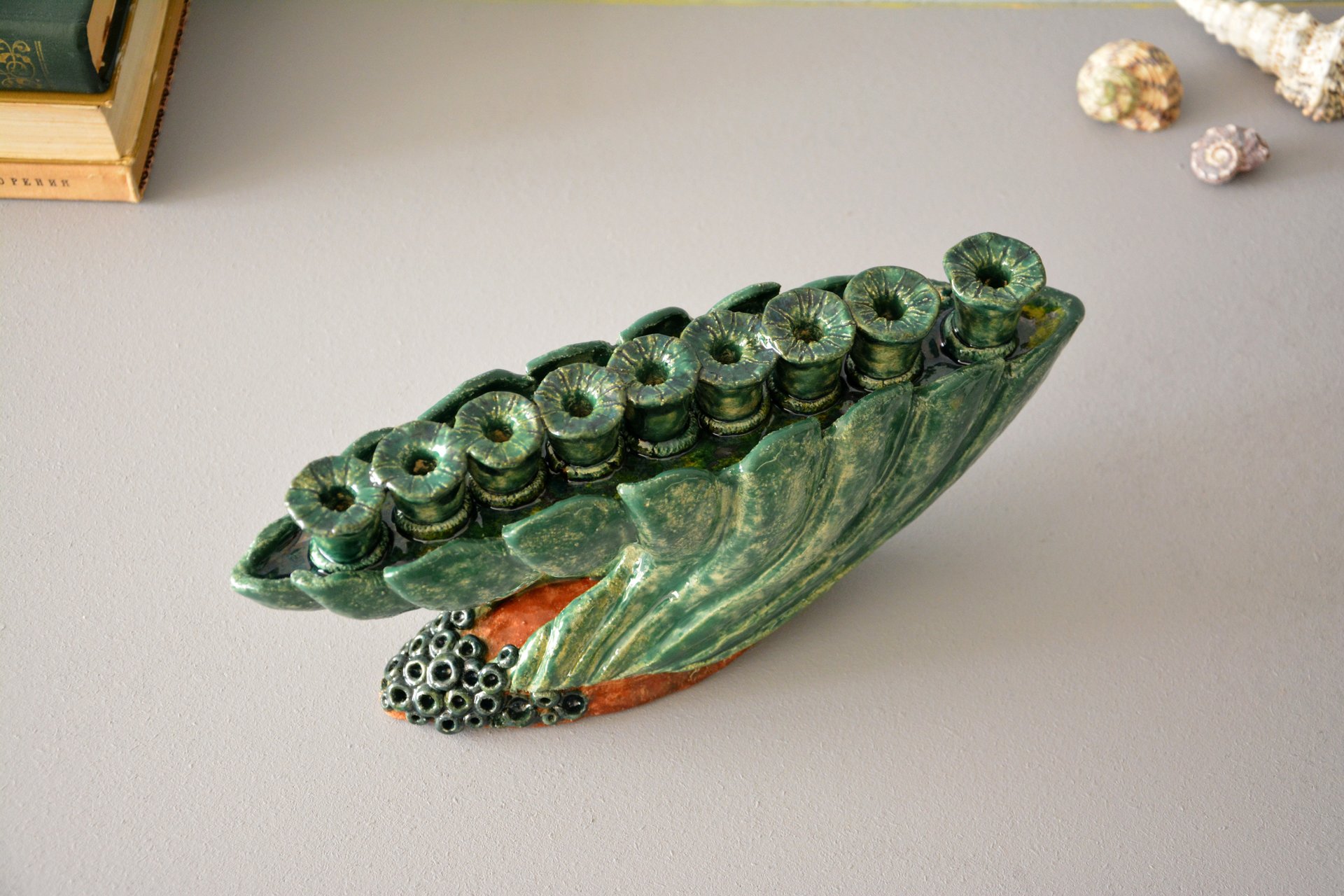 Еврейский подсвечник Ханукия, ширина - 30 см,  высота - 14 см, фото 6 из 6.