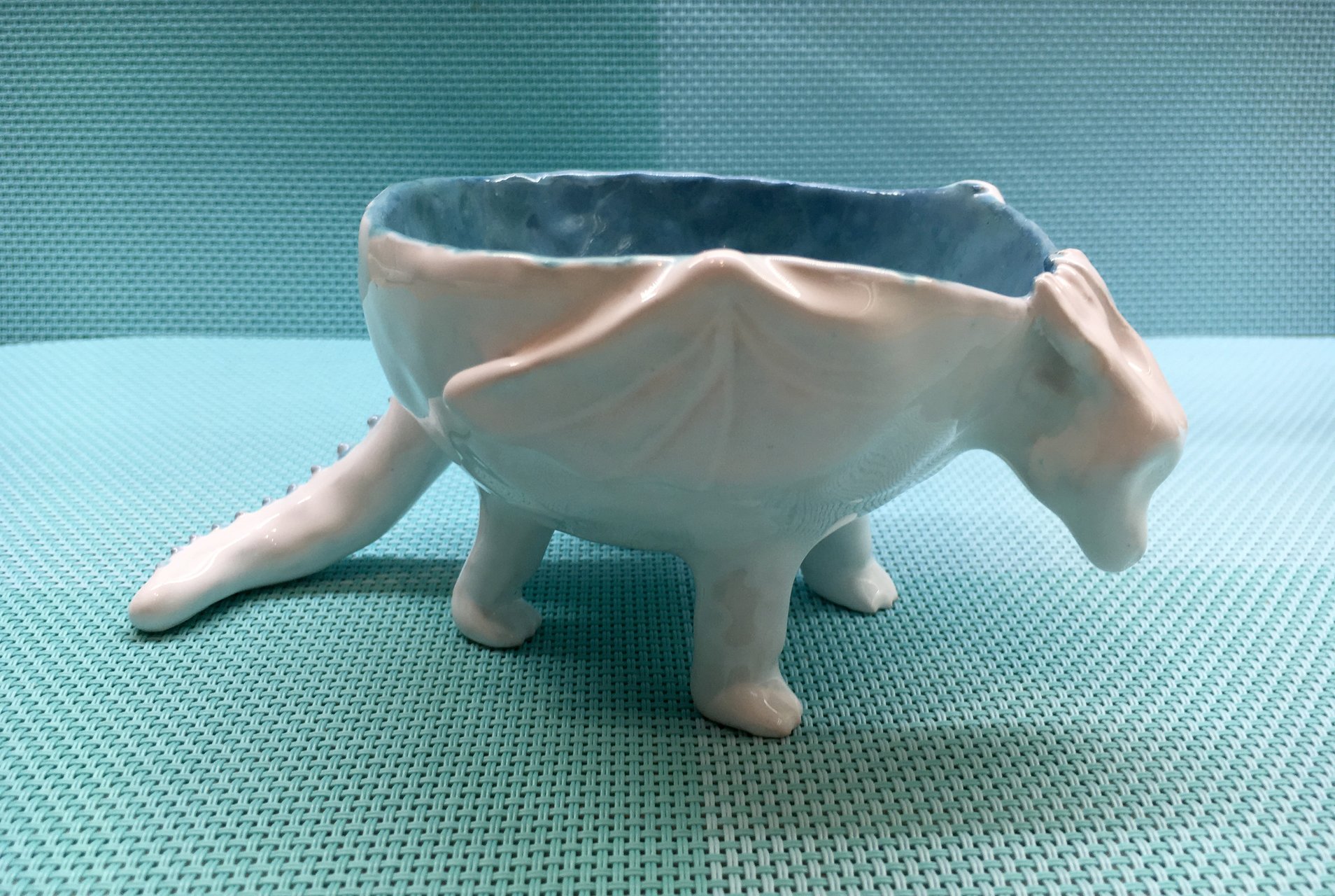 White Dragon - Pialy and sauceboats, diameter - 11 cm, height - 8 cm, photo 2 of 4.