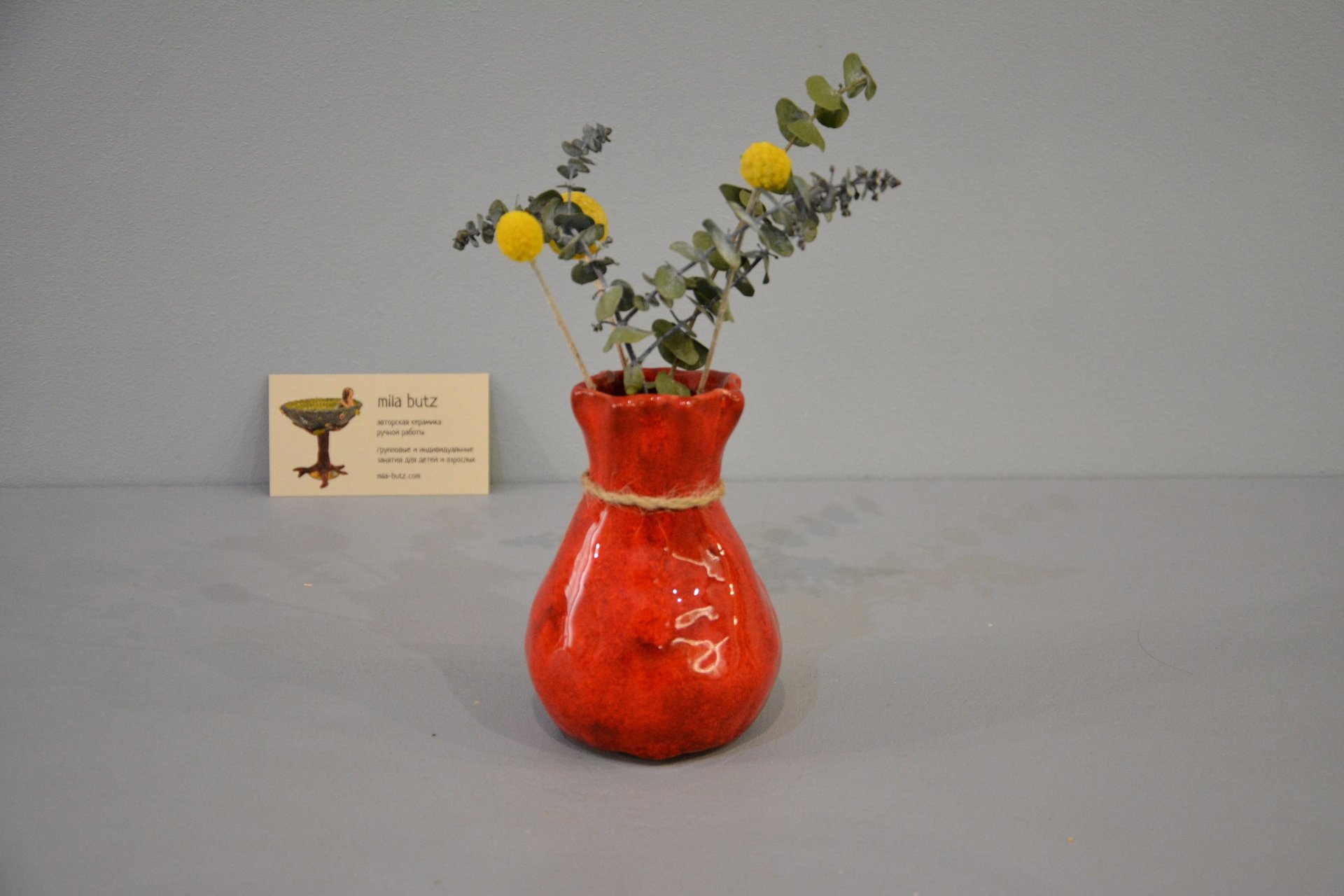 Small Vase or flowers «Red Bagful», height - 12 cm, color - red. Photo 1427.