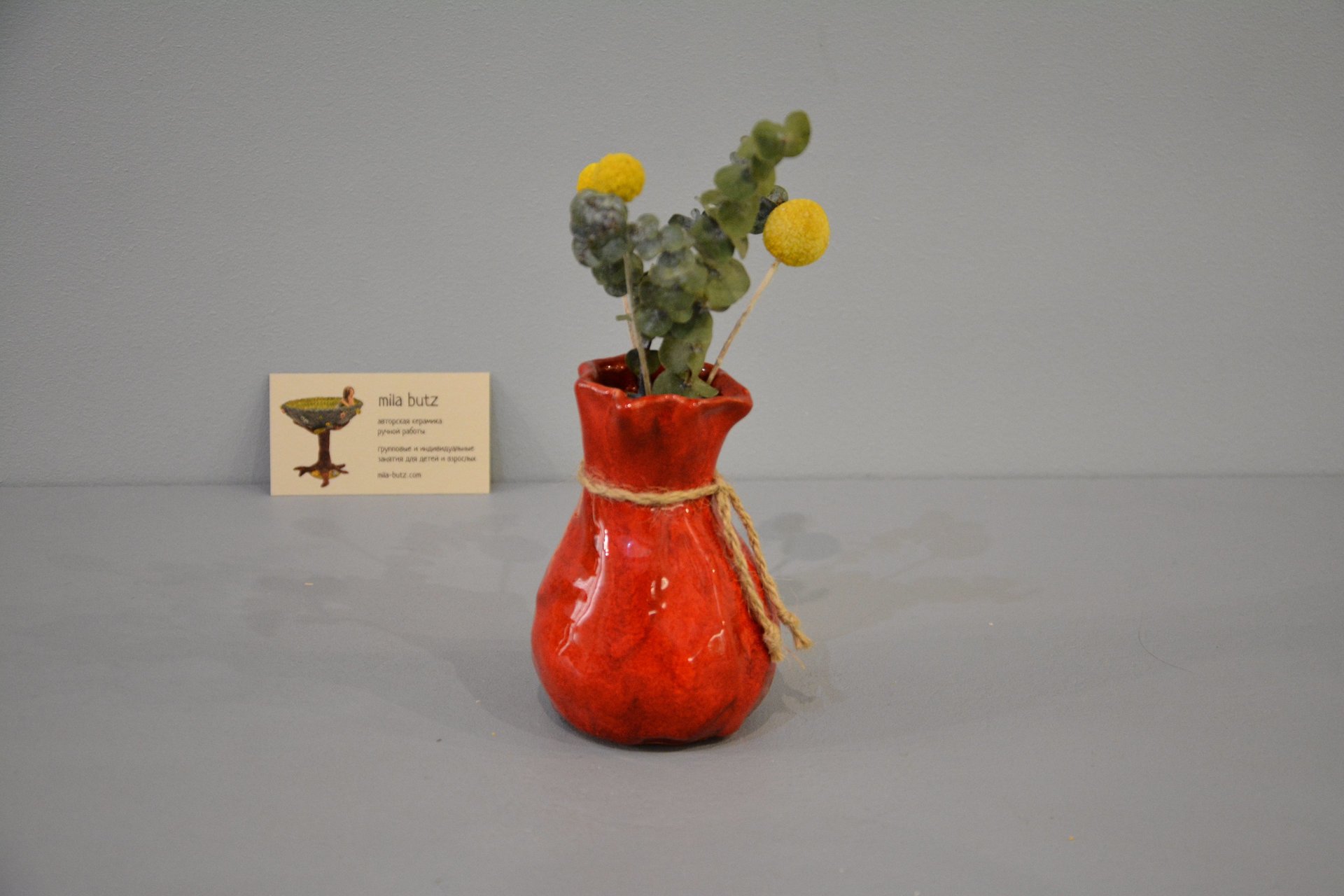 Small Vase or flowers «Red Bagful», height - 12 cm, color - red. Photo 1428.