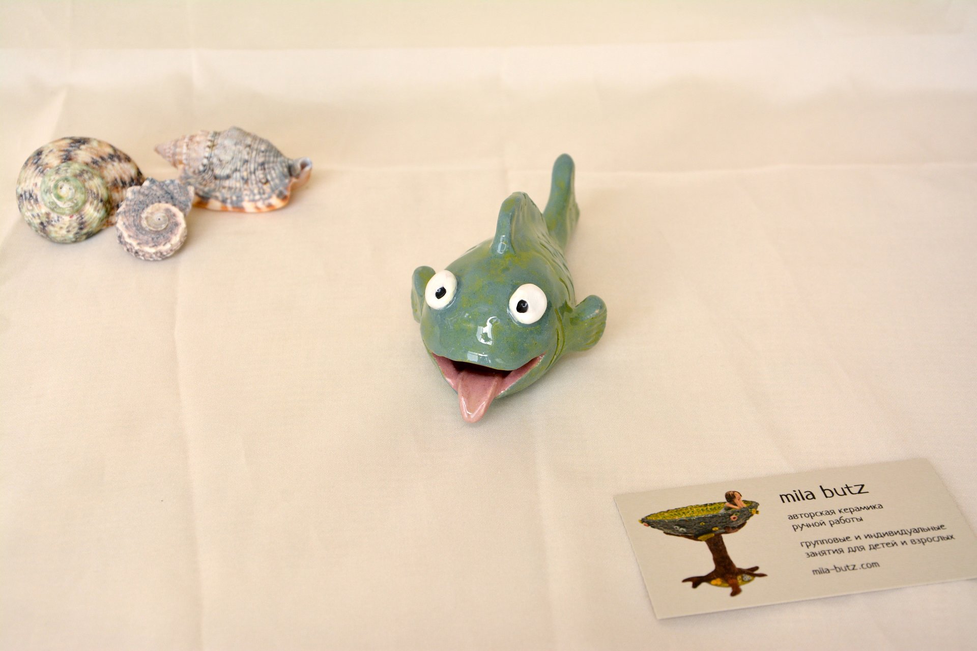 Ceramic fish figurine smiling, length - 12.5 cm, height - 6 cm, photo 6 of 6.