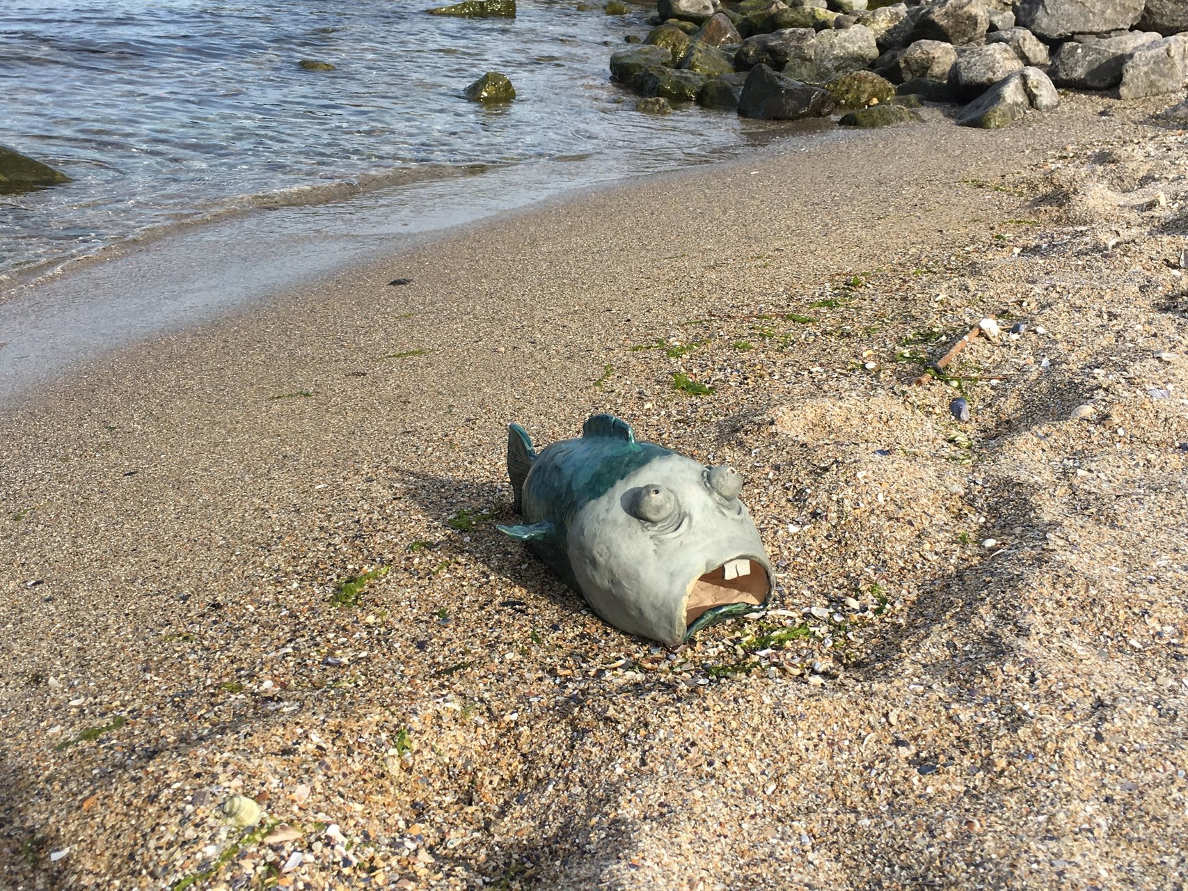 A figurine of a big fish made of clay, высота - 15 см, длина - 24 см, ширина - 11 см, photo 6 of 6.
