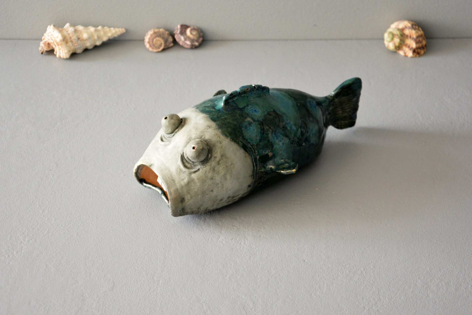 A figurine of a big fish made of clay, высота - 15 см, длина - 24 см, ширина - 11 см, photo 4 of 6.