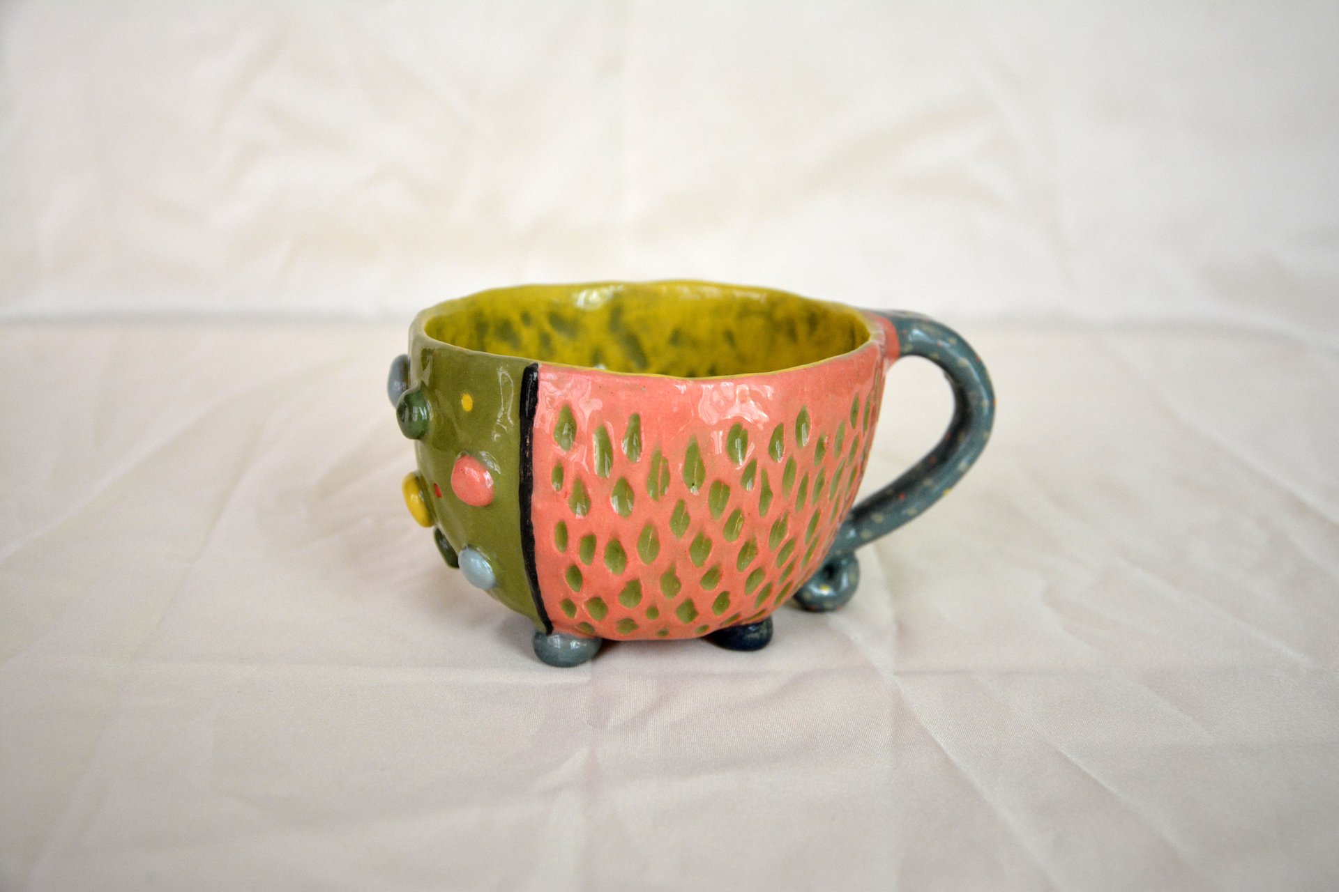 Bright color mug - Cups, glasses, mugs, height - 9 cm, volume - 350 ml, photo 1 of 3.